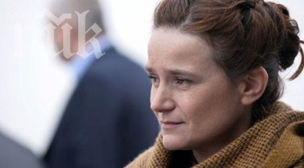 пик скандалната достена стане евродепутат законът позволява осъдена затвор