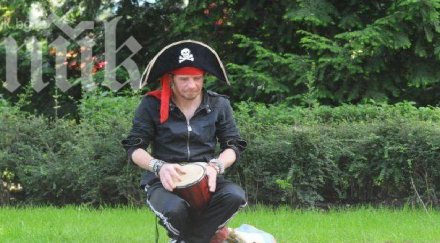 улични артисти превземат бургас снимки