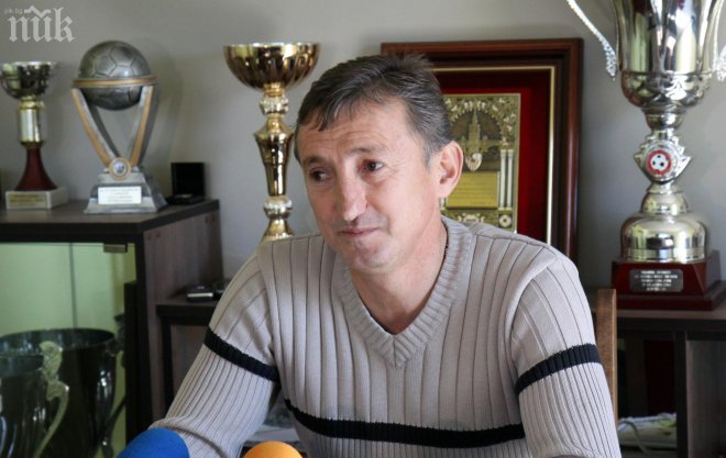 Ветерани на Ботев (Пд) се вдигат на бунт