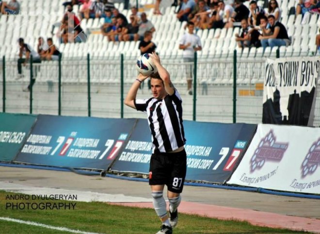 Бразилец бяга от Лаута в Левски