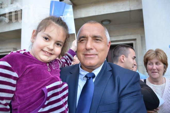 Борисов пред ПИК: Жалко е, че БСП опря до Р. Овч. да защитава управляващите! Нова тв направи извънредно предаване, за да угоди на фамилия Станишеви!