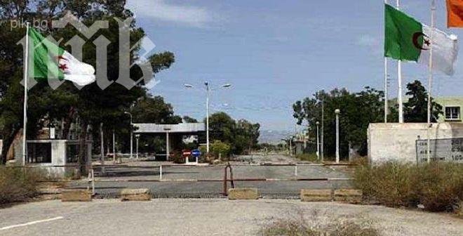 Алжир е затворил сухопътната си граница с Либия