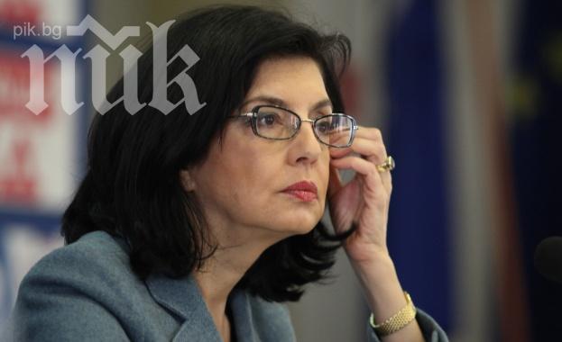 Кунева: Ако правителството беше предаване, с този рейтинг досега да е свалено от ефир