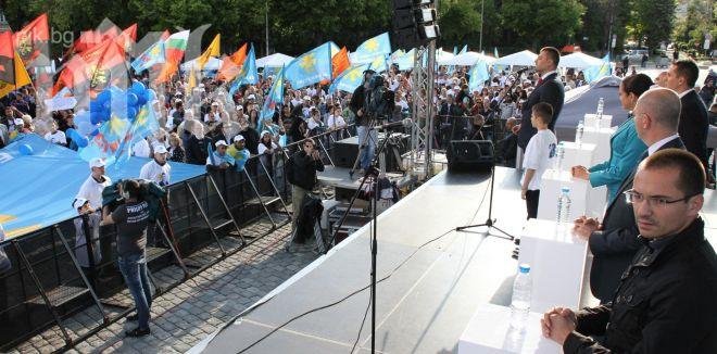 Бареков пред парламента: Да изметем политическата олигархия оттук!