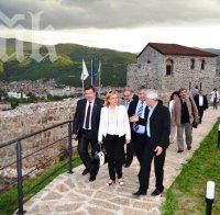 Министър Десислава Терзиева откри реставрираната византийска крепост „Перистера“ в Пещера
