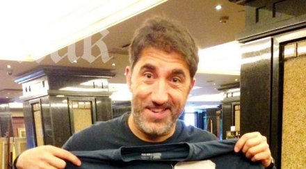 звезди даряват стари дрехи художествената академия