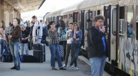 deutsche welle германия печели българските румънските имигранти