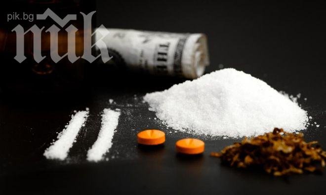 Депо за разпространение на наркотици разкриха бургаски полицаи