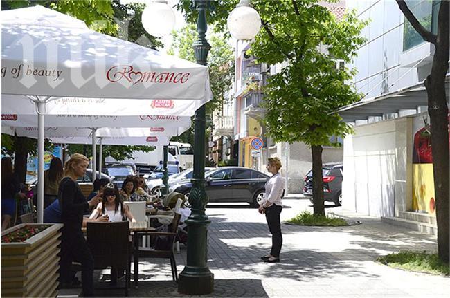 Стрелецът в Бургас се целел по саксиите, по грешка уцелил жените