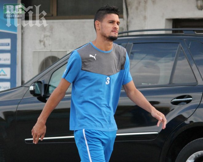 Тимове от Европа искат трансферно недоразумение на Левски