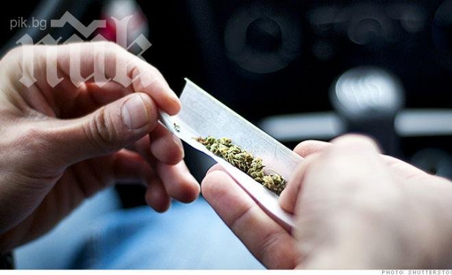 ФБР ще наема хакери, които пушат трева