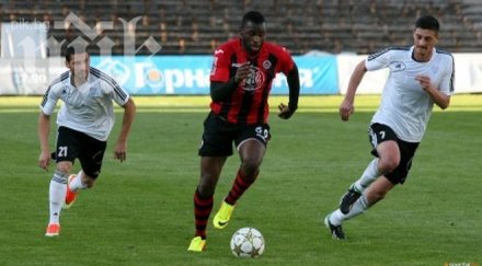 левски набеляза французин локо предлага замяна свой футболист