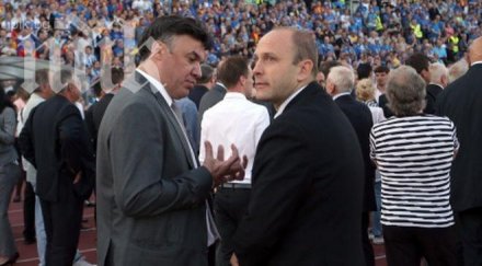 хиляди левскари изригнаха награждаването мъри наско гонзо гиби видео