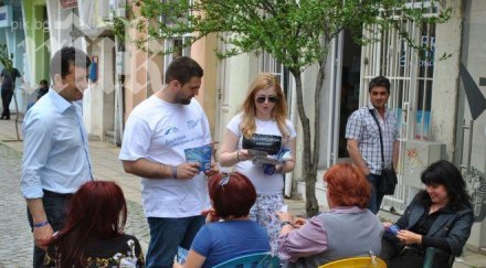 асим адемов герб спечели продължи строи достигнат парите европа всеки