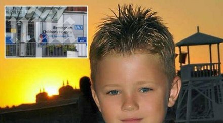 покъртително годишно момченце победи рака умря мръсотията болница