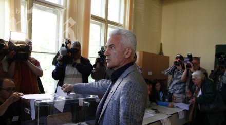 сидеров гласувах българските деца имат пример левски кончита вурст снимки