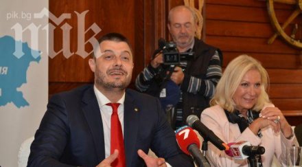 бареков всички оцелели вота седнат една маса