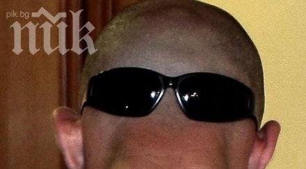 добре охранен бизнесмен измъква ударите закона