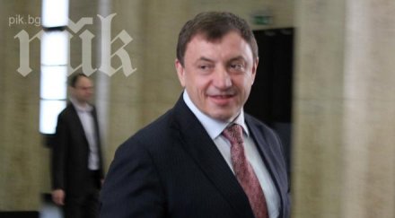 съдът заседава делото октопод