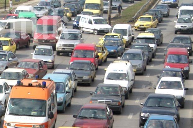 12.30 ч. Банкя се откъсна на върха с 28% срещу 20.5% за Позитано