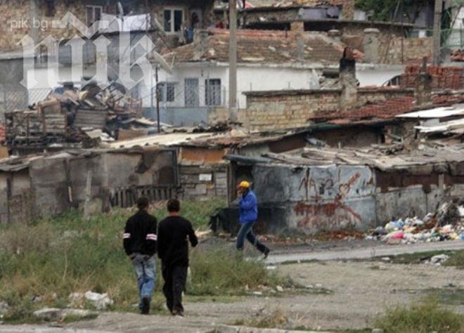 Разкриха скандална схема: Журналисти купиха целия вот в голям ромски квартал