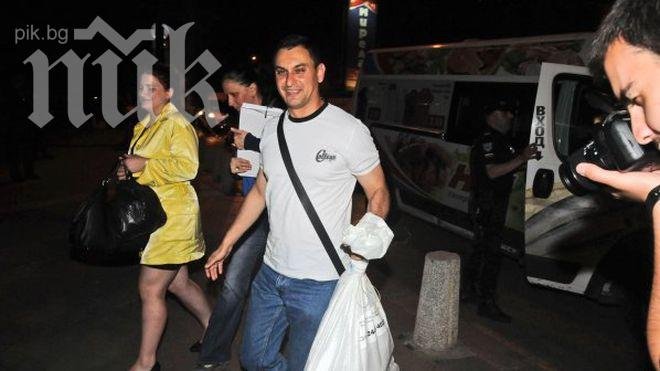 Опашка от бюлетини пред НДК