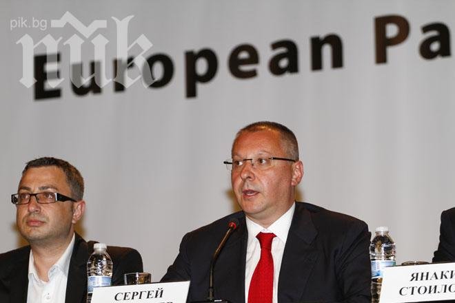 Станишев скандално заяви, че няма да подаде оставка! Пазят го от неудобните въпроси! (обновена)