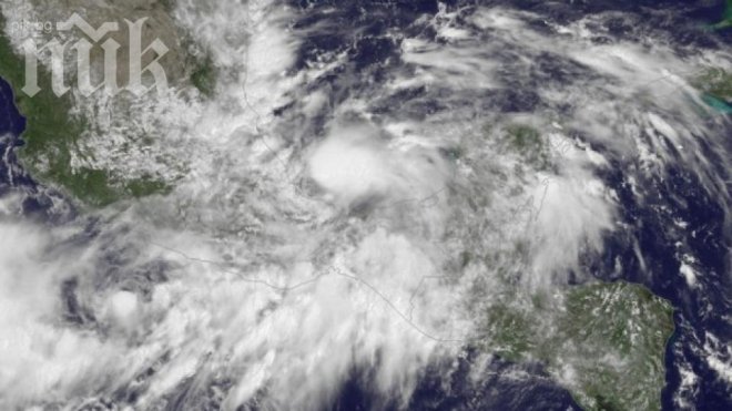 Тропическата буря „Аманда” край бреговете на Мексико се засили до ураган