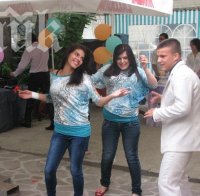 Данъчните погнаха абитуриентските балове