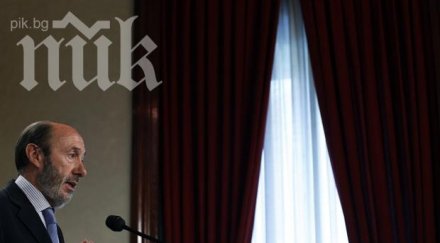 лидерът испанските социалисти подаде оставка