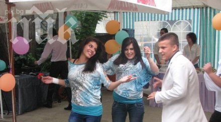 данъчните погнаха абитуриентските балове