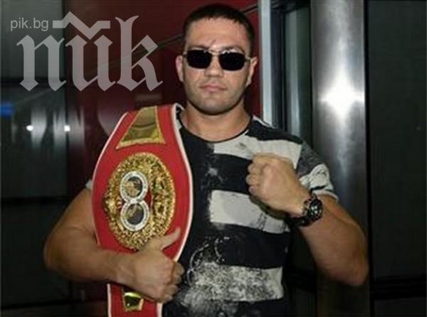 Мениджърът на Кличко: Владимир иска да се бие със Стивърн, а не с Кубрат Пулев