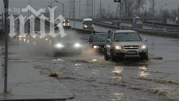 Задръствания блокират движението в центъра на Пловдив