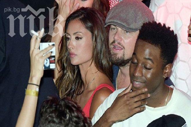 Леонардо ди Каприо разпуска с омъжена моделка (снимки)