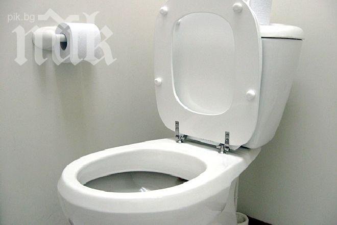 Жена роди в тоалетна в Русе! Остави бебето си да умре там