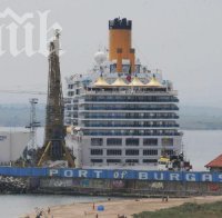 В Бургас акостира най-големият круизен кораб, идвал някога у нас (снимки)
