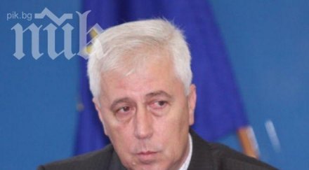 предлагат проф николай петров шеф вма