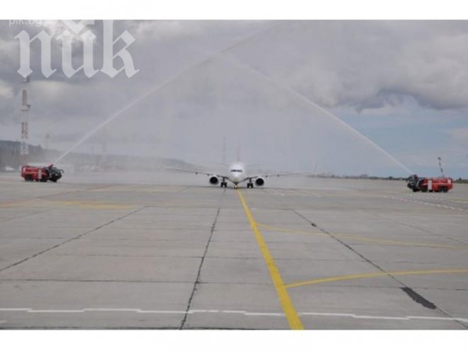 Варна - Истанбул вече на по-малко от час разстояние (снимки)