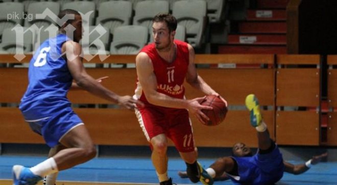 Лукойл Академик победи Левски със 7 точки в третия мач от финалната серия