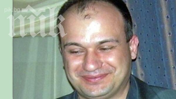 Първо в ПИК! Арестуваният с кило и половина дрога митничар №2 на Свиленград пуснат скандално като Йоско! Вижте доволната му физиономия!