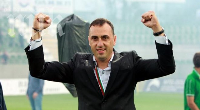 Спрягат Ивайло Петев за треньор на Стяуа