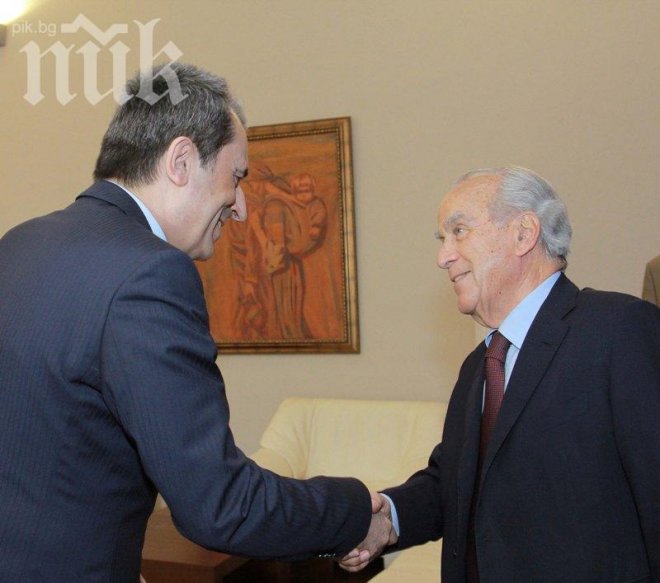 Орешарски: Банките могат да бъдат по-активни в процеса на усвояване на европейските средства