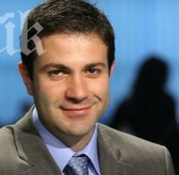 Венелин Петков вдига баровски палат в 