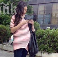 Бременната Диляна Попова продължава да пази диета, отиде на парти без Блатечки