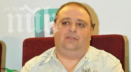 огромно сърце любо нейков празнува юни сираци