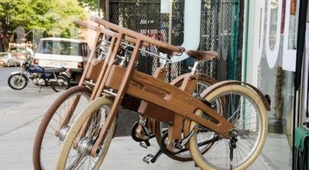 първото органично колело света движи ток изработено дърво