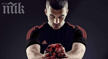 реклама адидас лукас подолски шокира света снимка