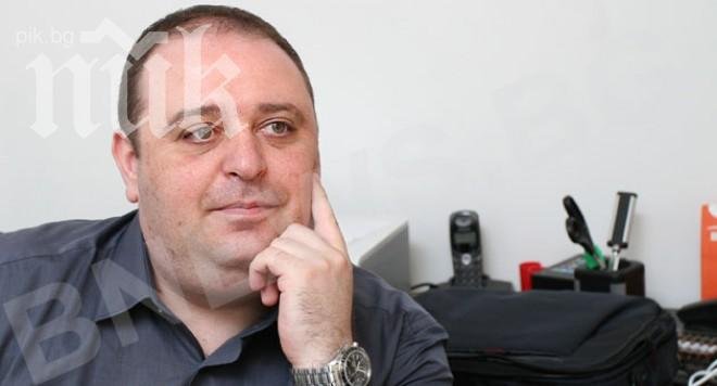 Драма! Любо Нейков закъса съвсем – играе пред празна зала
