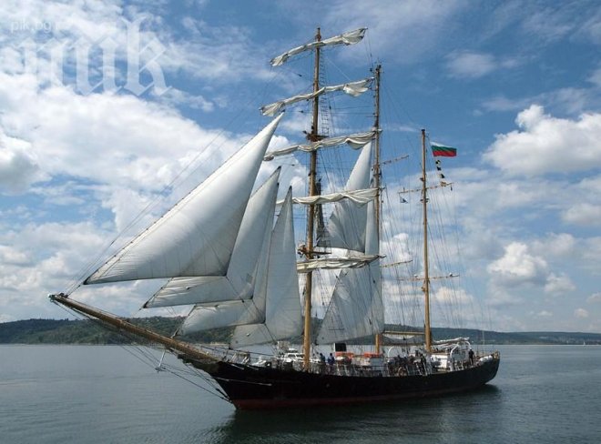 Пристанище Варна е затворено за ненатоварени кораби