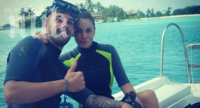 Алисия заряза сина си при Ники Михайлов – вратарят гледа Валерко, тя пътува по участия (снимка)